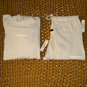 Fear of God Essentials Set